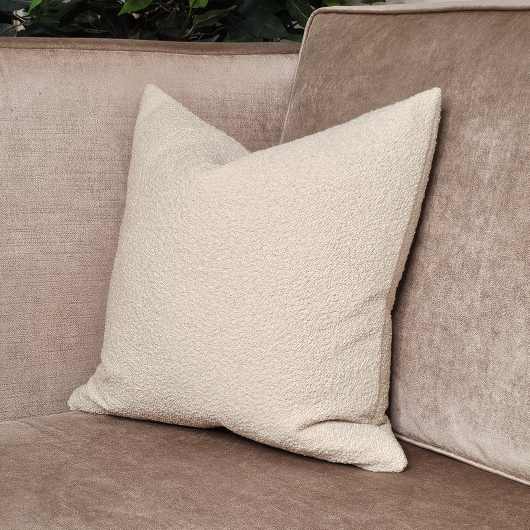 Boucle - Natural cushion