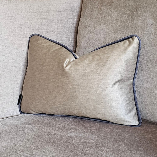 Clarisa gold/ dark grey piping