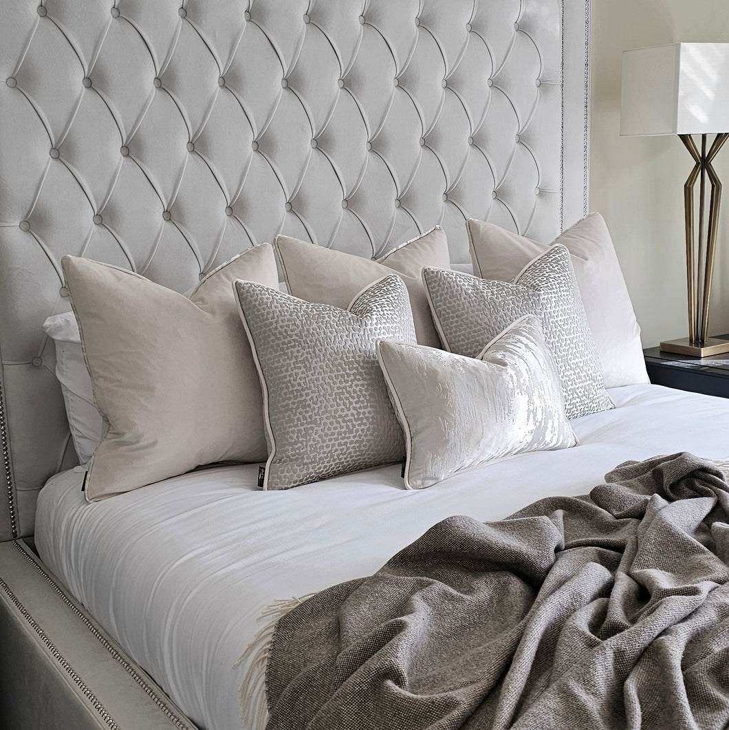Bella /cream  bed set of 6 cushions