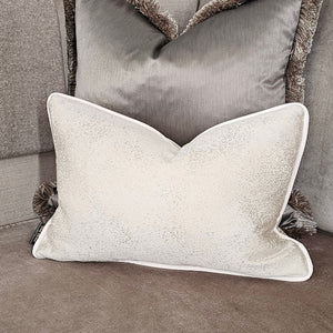 Talis gold/ cream velvet piping