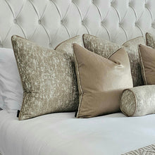 Load image into Gallery viewer, Chess/ natural/ gold set of 6 piped cushions