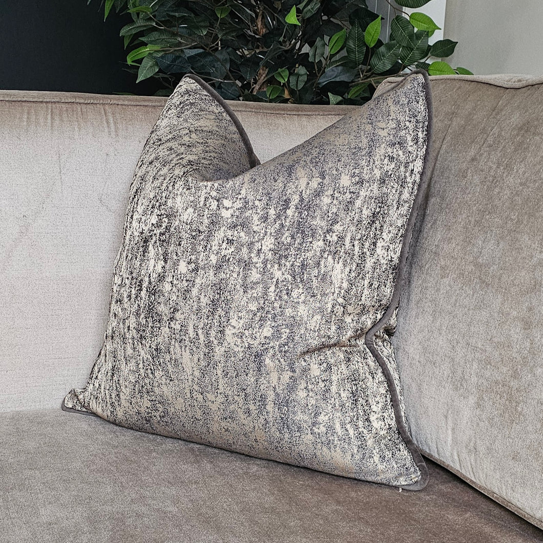 Chess truffle/ truffle piping