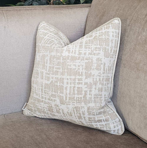 Carden / Luxury neutral textured cushion with contrasting piping