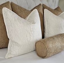 Load image into Gallery viewer, Rion / gold- ivory - bed set of 6 cushions