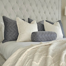 Load image into Gallery viewer, Soho / indigo blue - ivory - bed set of 6 cushions
