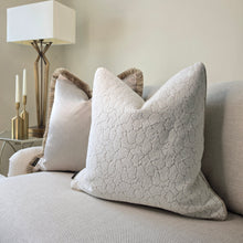 Load image into Gallery viewer, Rockliffe / pebble contrasting piping