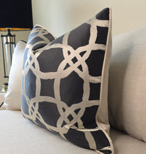 Load image into Gallery viewer, Fascino black cushion/ Clarisa hessian piping