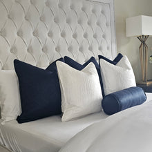 Load image into Gallery viewer, Midnight blue - white - bed set of 6 cushions