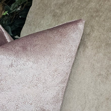 Load image into Gallery viewer, Mauve textured velvet cushion cover