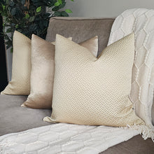 Load image into Gallery viewer, Moreton-gold cushion cover