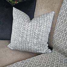 Load image into Gallery viewer, Fern Black cushion cover