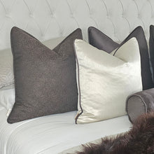Load image into Gallery viewer, Soho - brown bed set of 6 cushions bolster