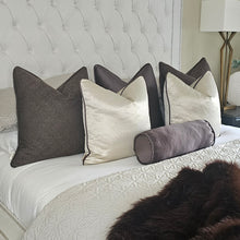 Load image into Gallery viewer, Soho - brown bed set of 6 cushions bolster