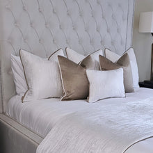 Load image into Gallery viewer, Ice white/ gold - bed set of 6 cushions /optional bed runner