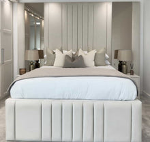 Load image into Gallery viewer, Leopold bed set of 6 cushions