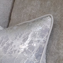 Load image into Gallery viewer, Venus silver  grey set of 2