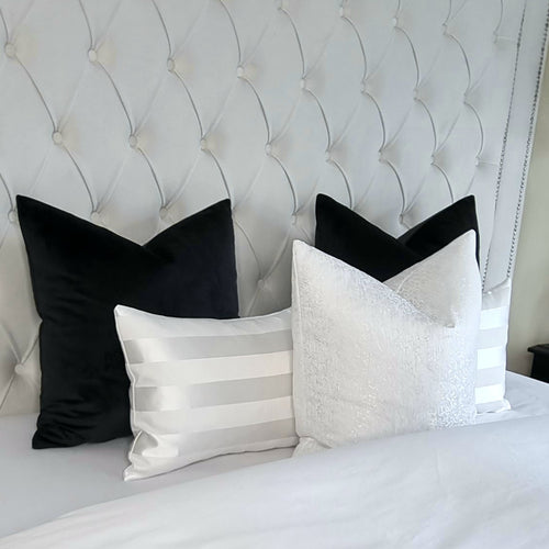 Black white set 5 cushions