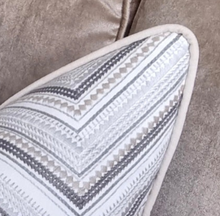 Load image into Gallery viewer, Varadero- Taupe / grey contrasting cotton piping