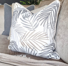 Load image into Gallery viewer, Saona- Taupe / grey contrasting cotton piping
